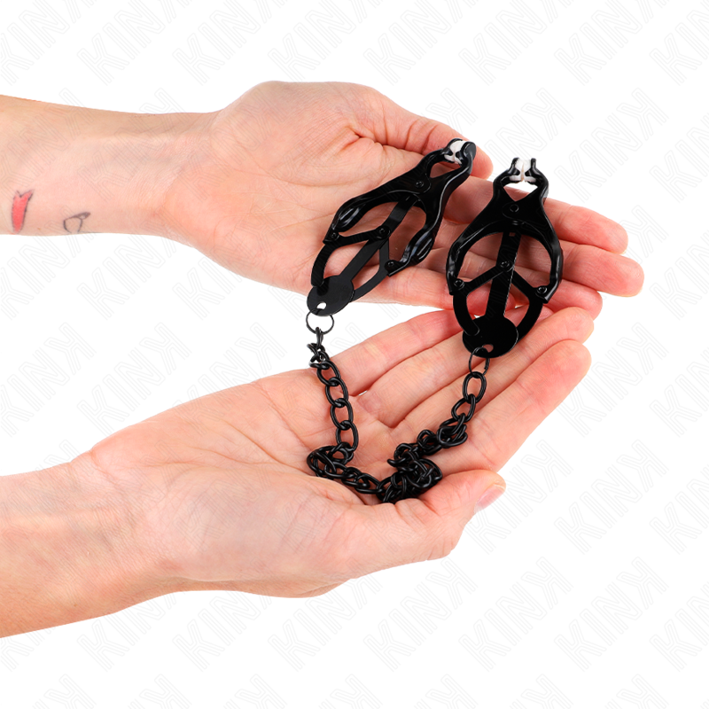 KINK - PINÇAS DE TREVO JAPONÊS COM CORRENTE PRETA 30 CM - Image 4