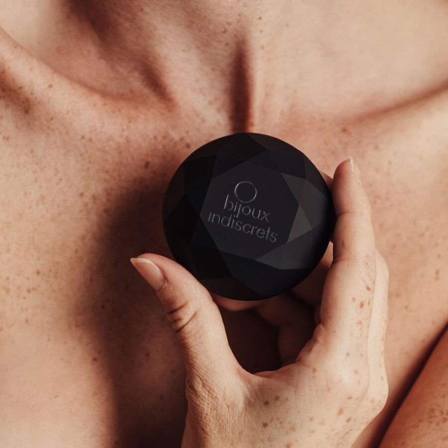 BIJOUX INDISCRETS - VIBRADOR TWENTY ONE DIAMOND EDIÇÃO LIMITADA PRETO - Image 5